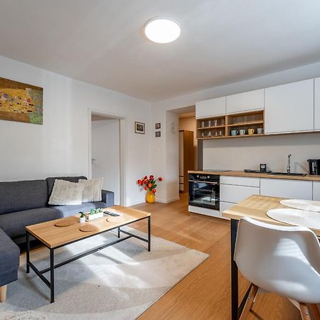 3 Room Private Flat Kosice City Center Fresh And New! Exterior photo